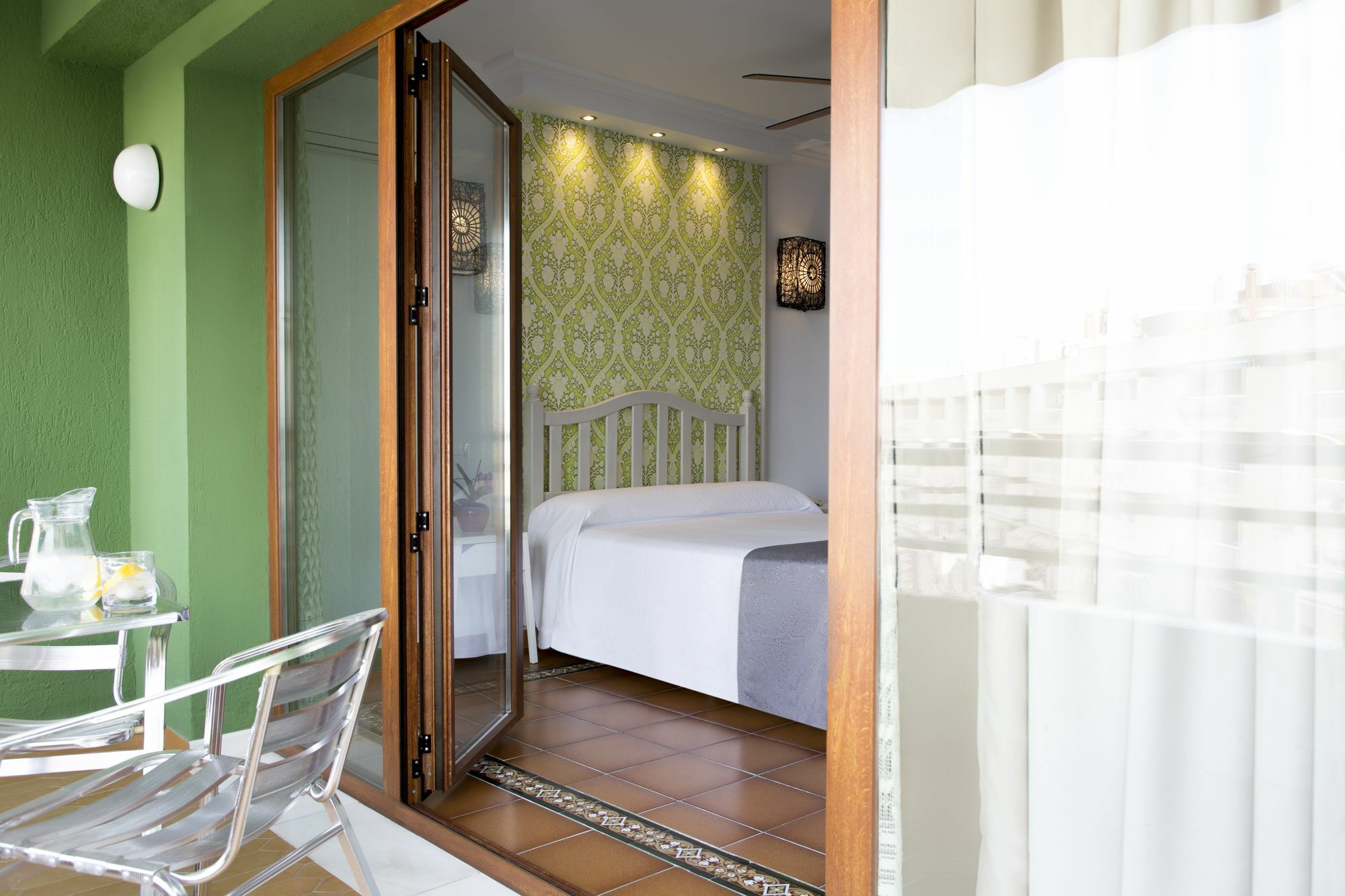 Hostal Alhambra - Adults Only Nerja Zewnętrze zdjęcie