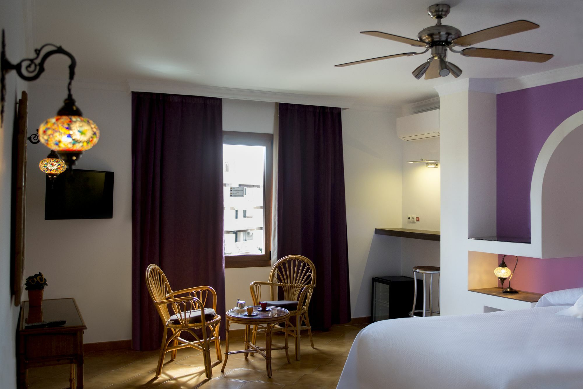 Hostal Alhambra - Adults Only Nerja Zewnętrze zdjęcie